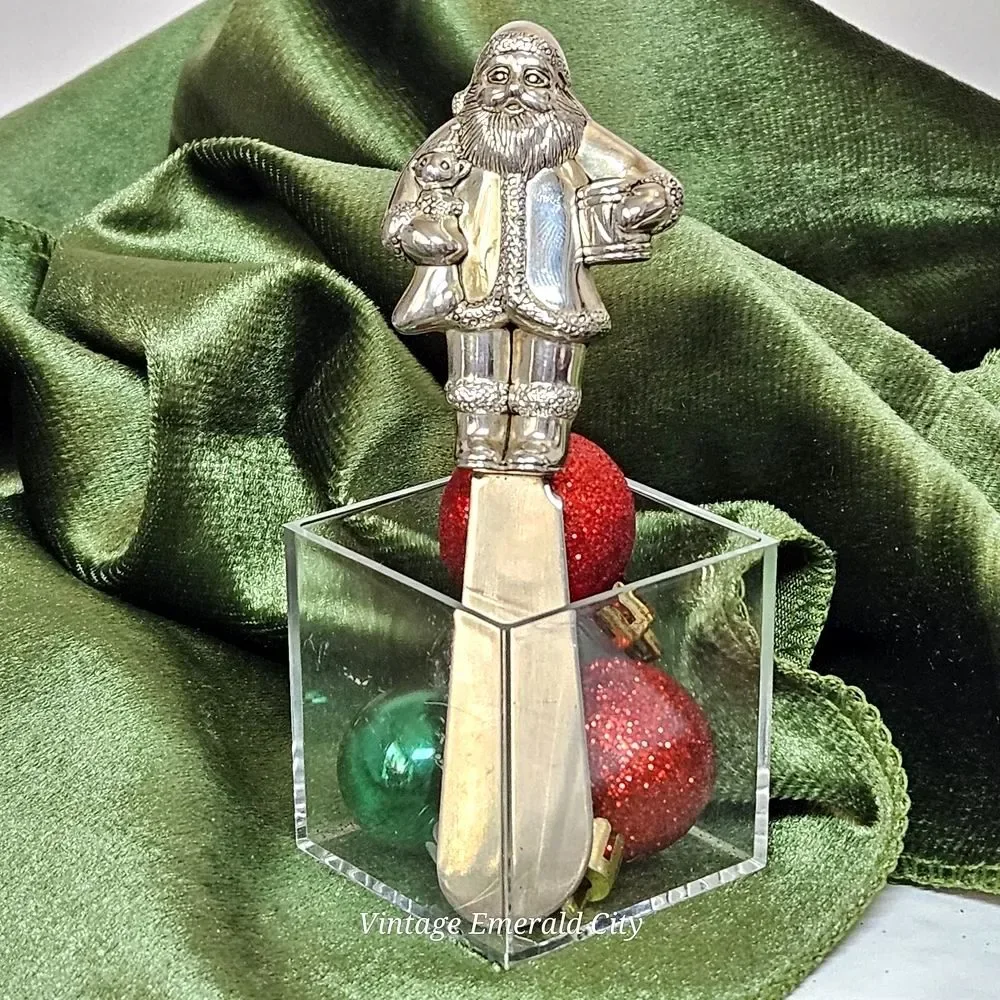 Vtg Silver 3D Santa Clause Holiday Knife Stainless Steel Butter Spreader Silver